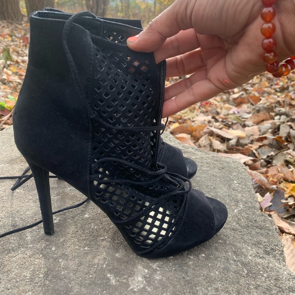 Guess Ankle Boots high heels Black Size 6 US 37 EU Lace Up open toes - Picture 7 of 11